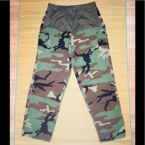 Camo maternity cargo pants​​​​​​